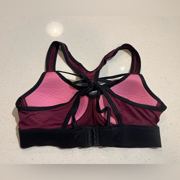 VS PINK | Ultimate Push Up Strappy Sports Bra Size XS - Picture 3 of 4